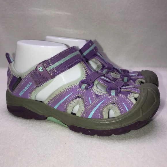 purple water shoes